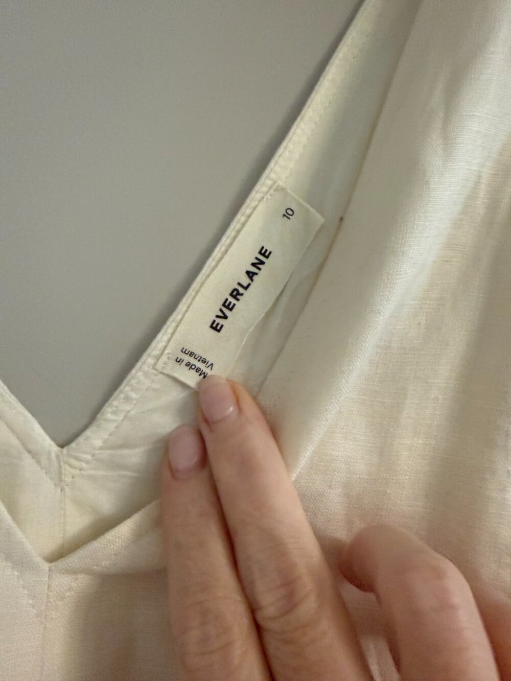 Everlane Deep V Seamed Dress in Linen size 10 - Picture 3 of 5